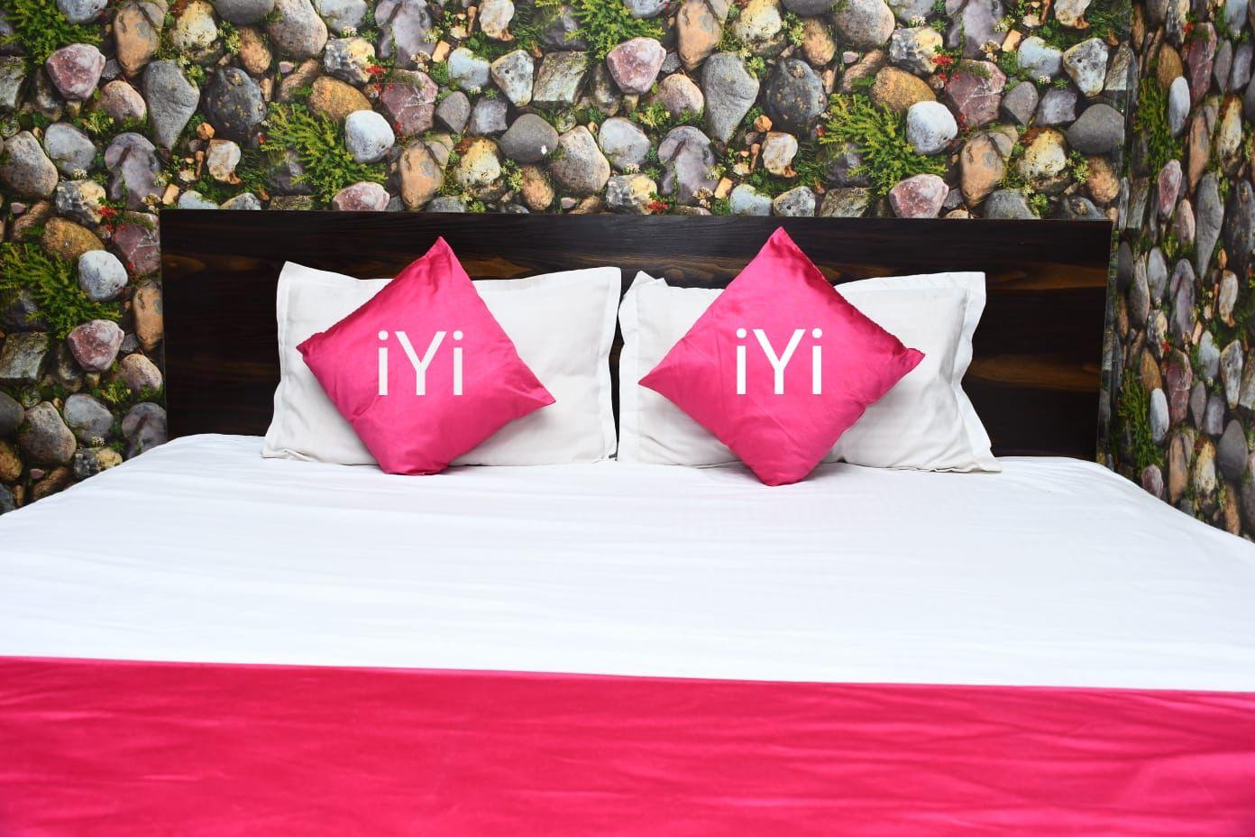 iYi Orchid Hotel Pushpak