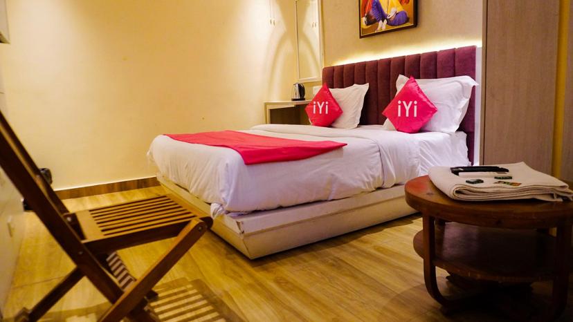iYi Lavish Hotel Geetraj