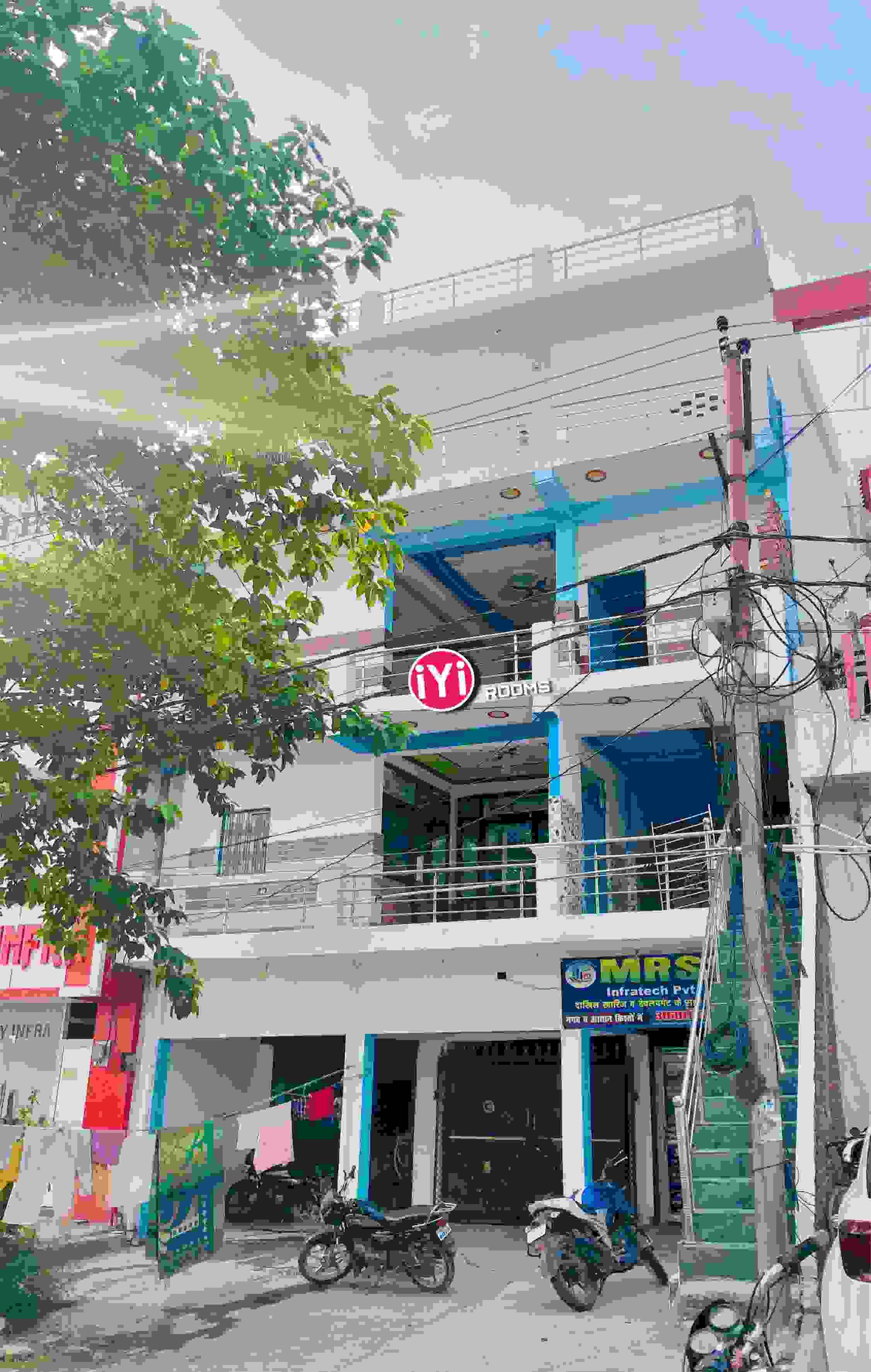 iYi Orchid Hotel Pari - Facade