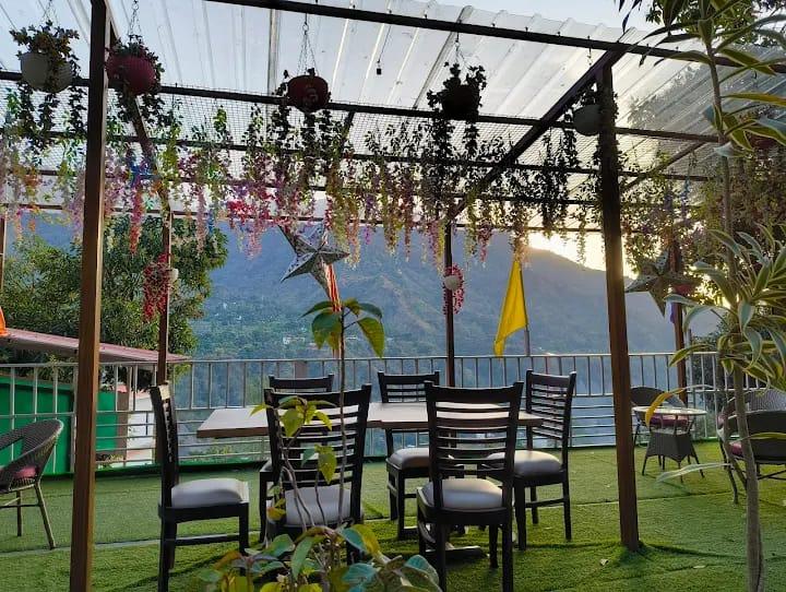 iYi Lavish  River View Resort - Others