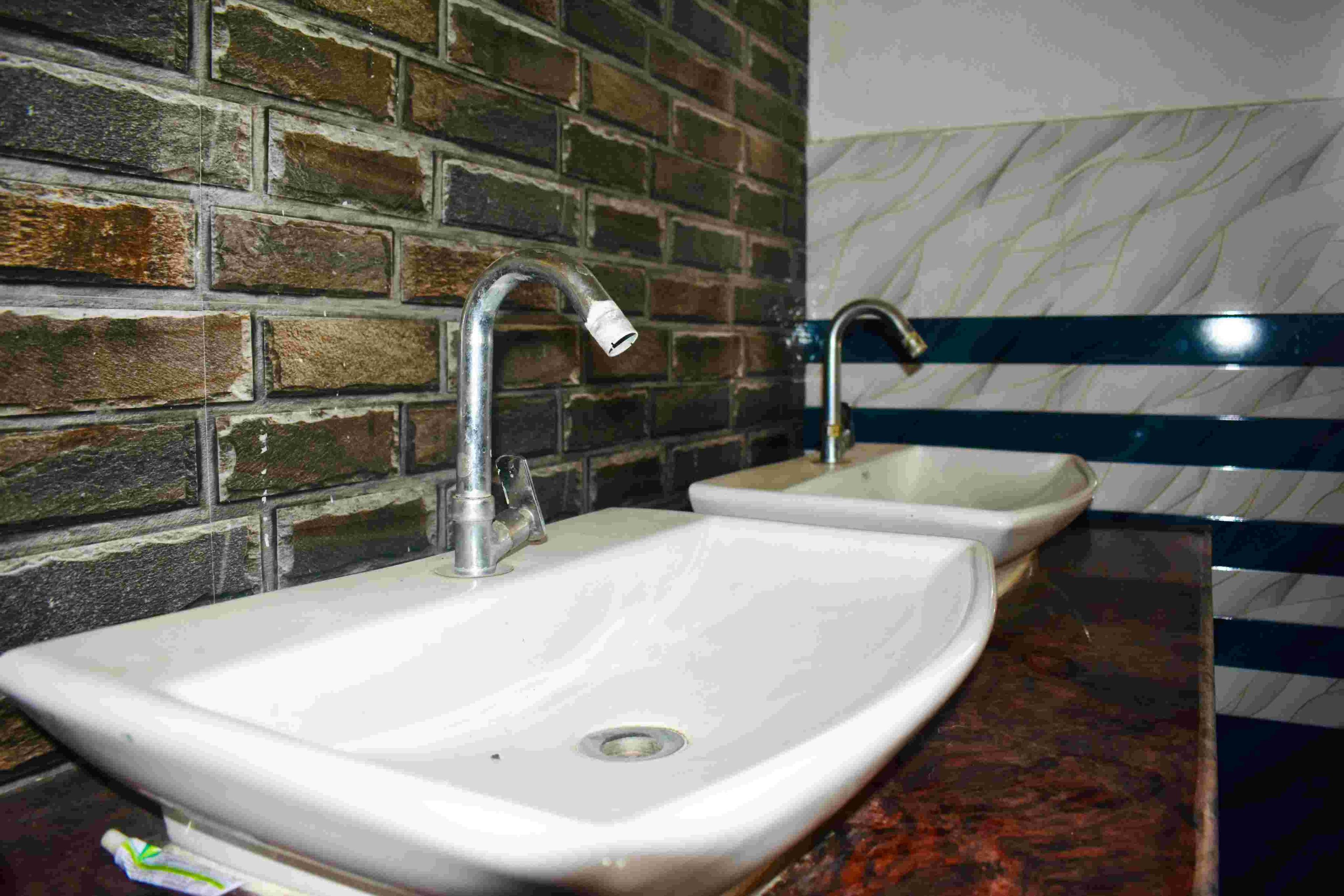 iYi Orchid Hotel J.D Brother's - Washroom