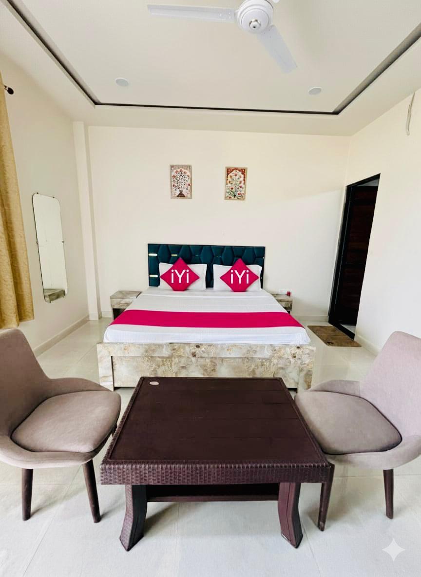 iYi Lavish Ganga Solitude Resort